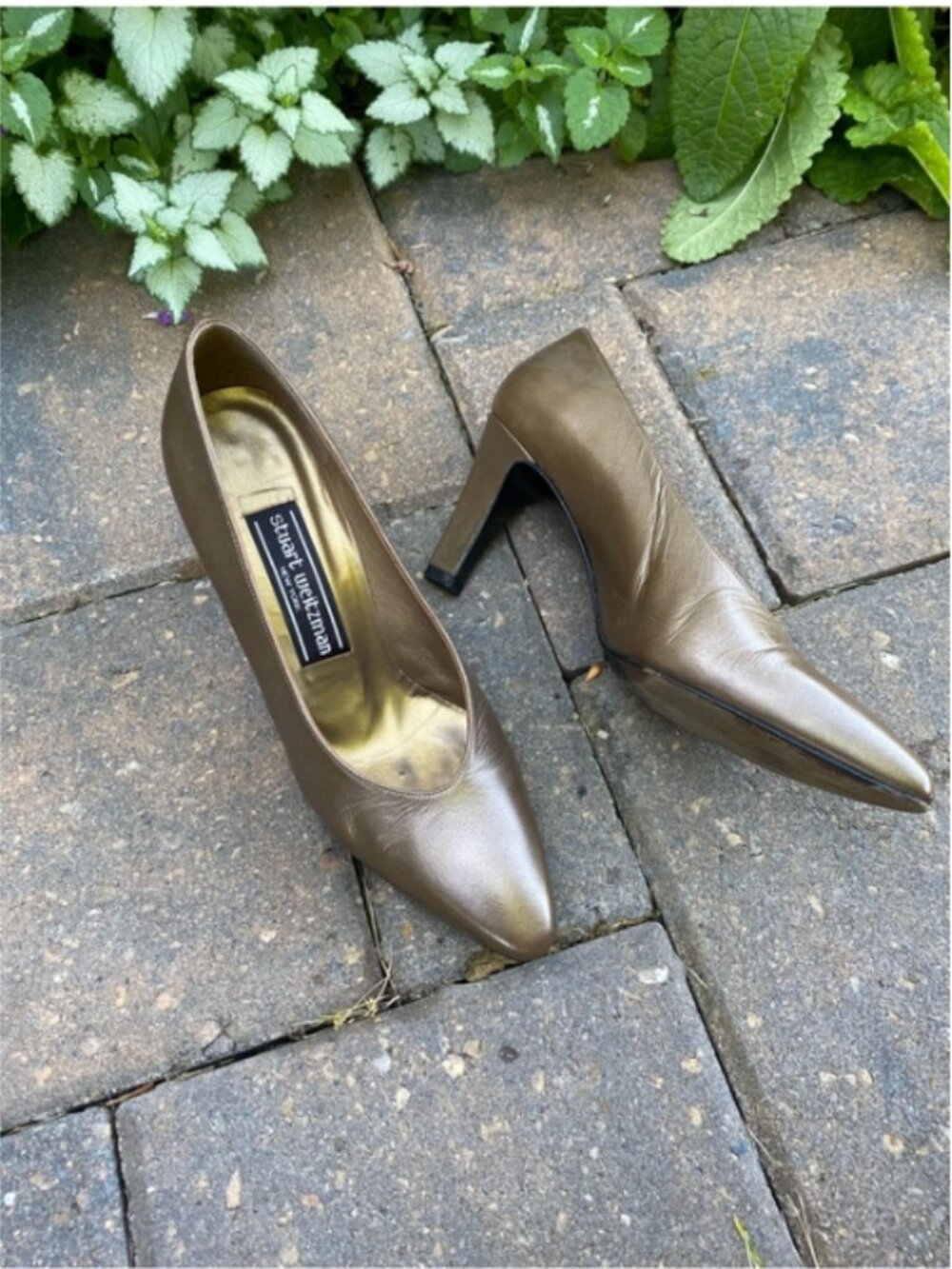 Stuart Weitzman Bronze Metallic Leather Pointed-Toe Pumps — Size 6 Summer Sale